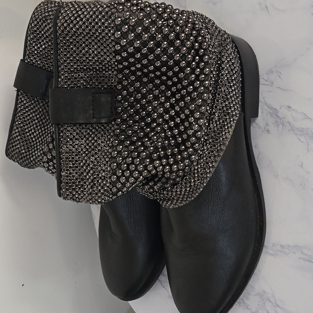 276 Central Black Ankle Boots